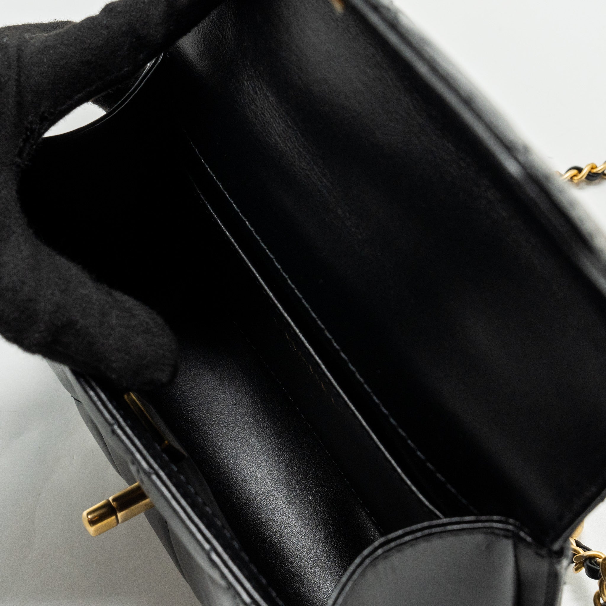 chanel-24c-gold-crush-mini-flap-bag-calfskin-black-ghw-microchip-copy