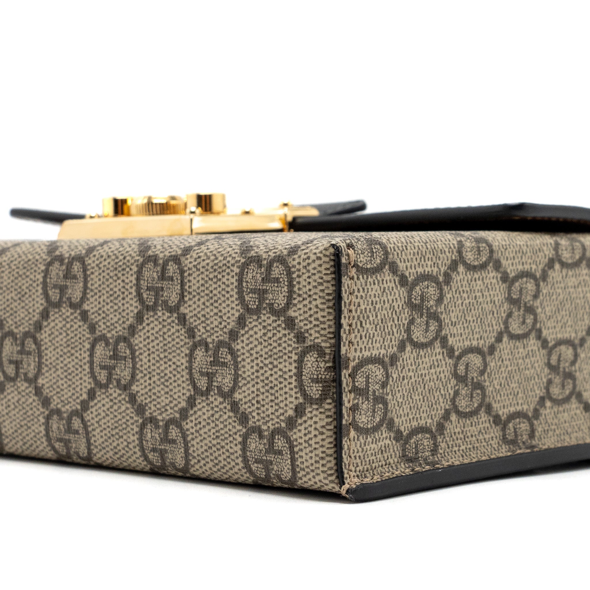 gucci-padlock-mini-top-handle-bag-gg-supreme-canvas-leather-multicolour-ghw