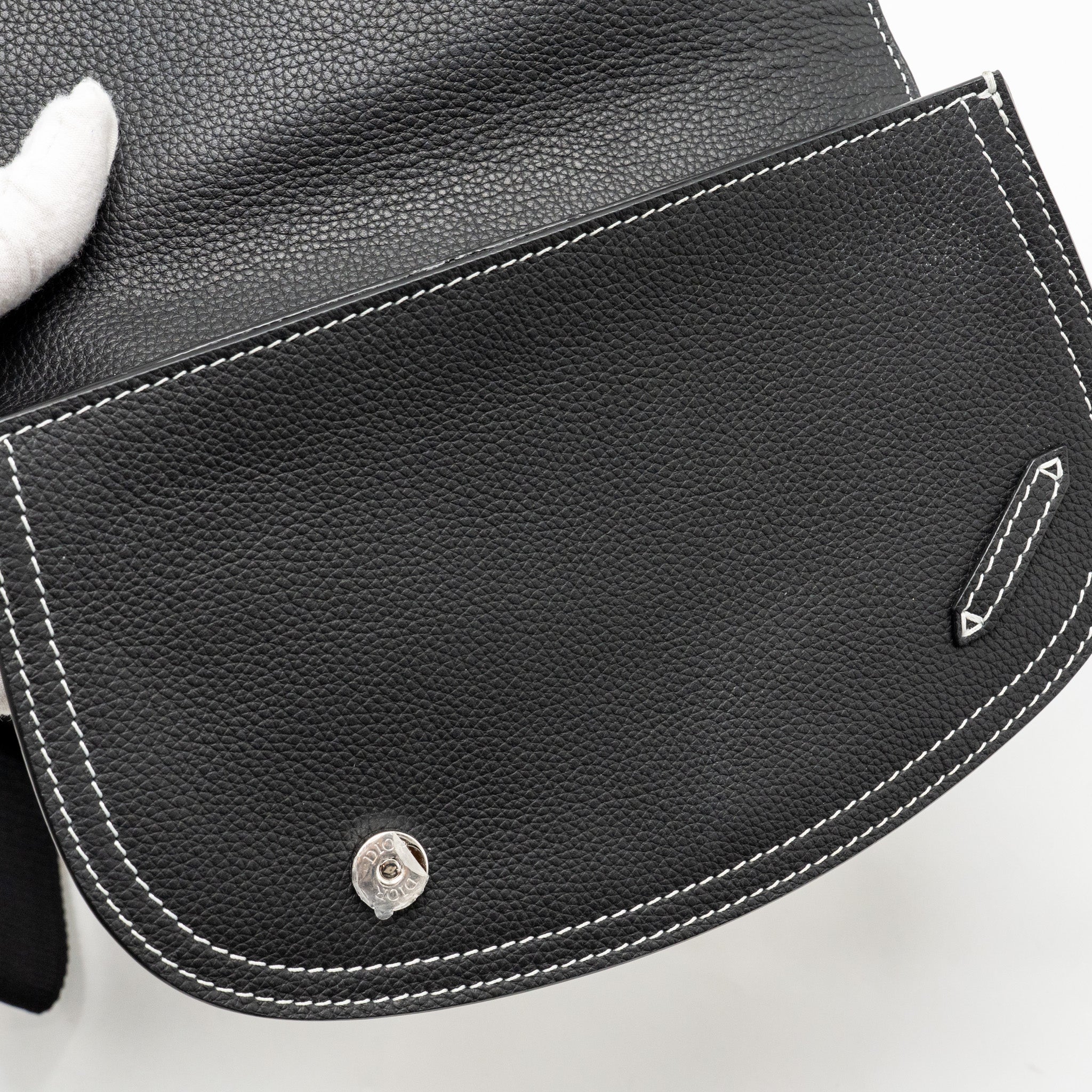 dior-x-kaws-pouch-saddle-bag-leather-black-shw-copy