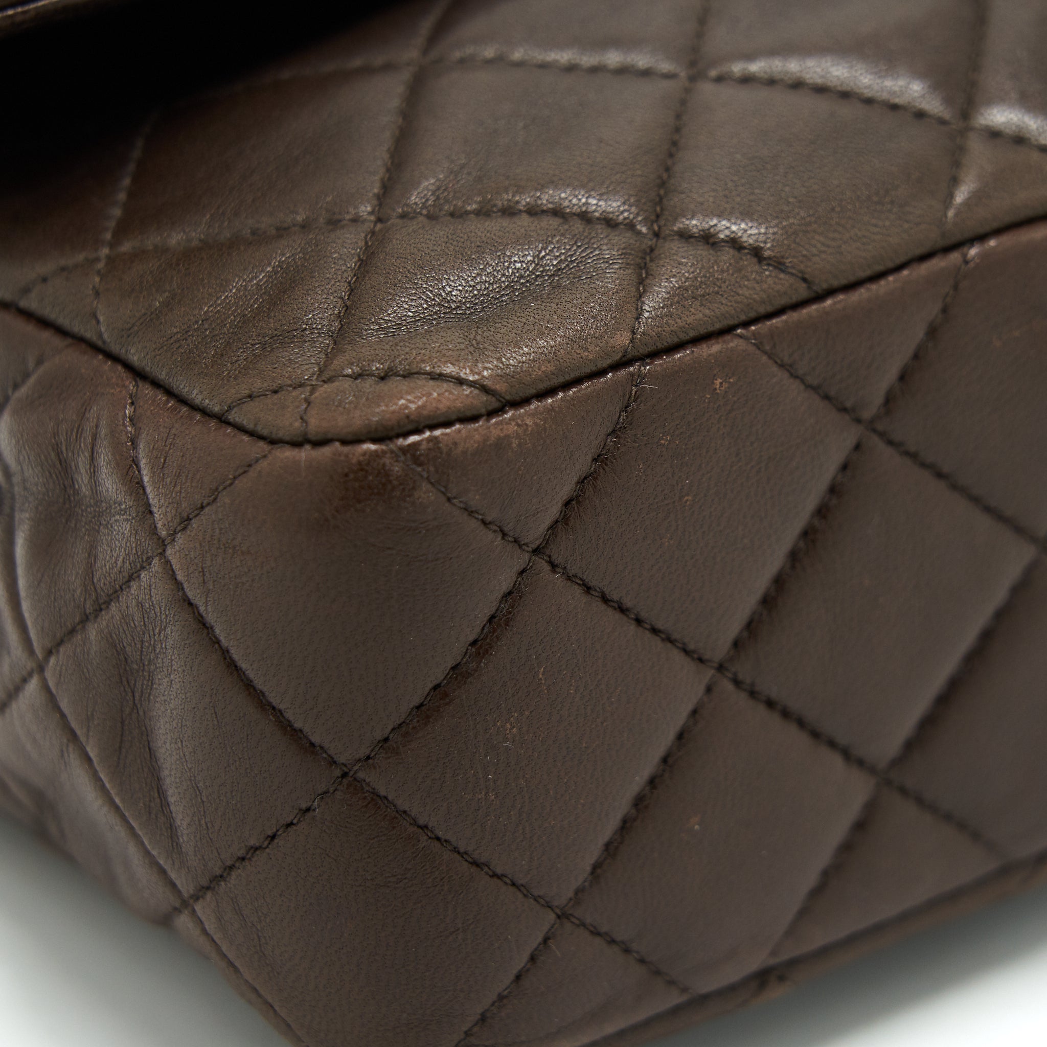 chanel-medium-flap-bag-chocolate-ghw