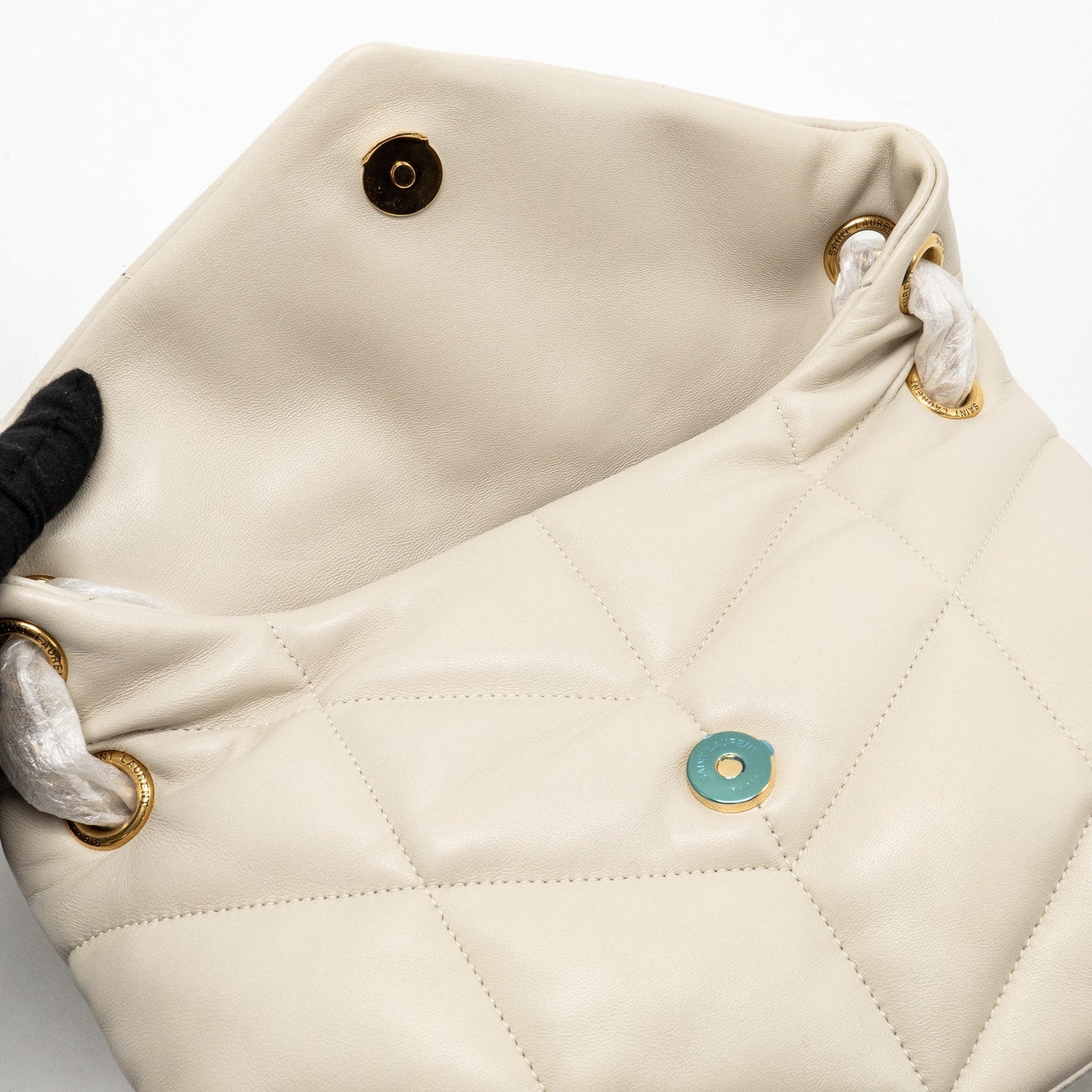 saint-laurent-ysl-small-loulou-puffer-shoulder-bag-lambskin-blanc-vintage-ghw