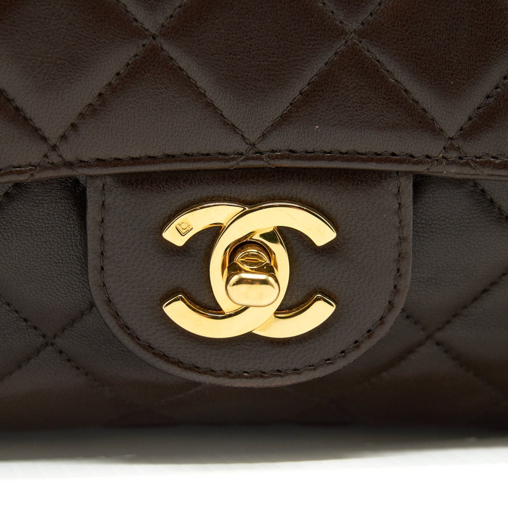 chanel-medium-flap-bag-chocolate-ghw