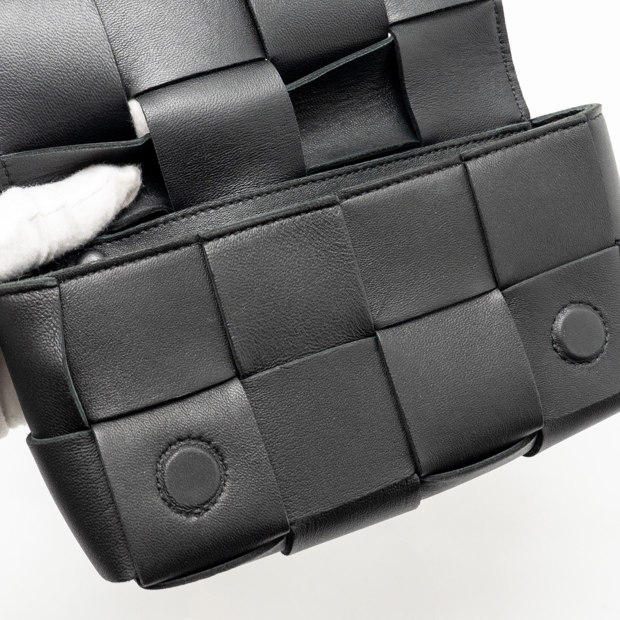 bottega-veneta-cassette-belt-bag-lambskin-black-ghw-1