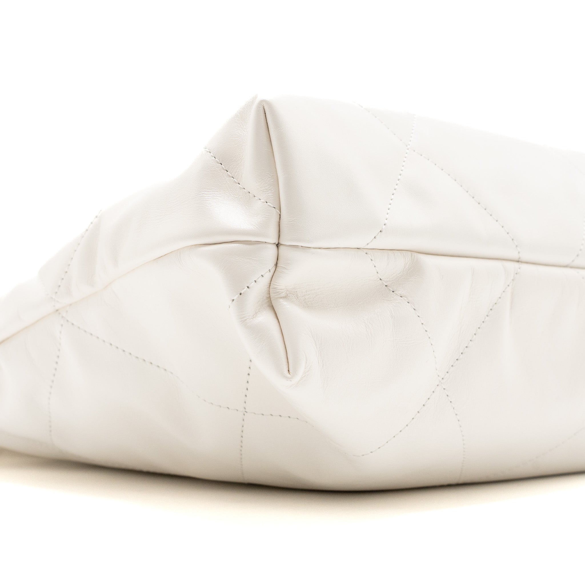chanel-medium-22-bag-calfskin-white-ghw-microchip
