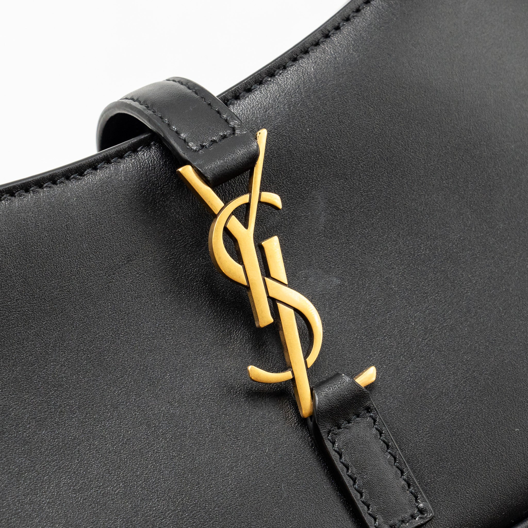 saint-laurent-ysl-mini-le-5-a-7-hobo-bag-smooth-calfskin-black-ghw-1