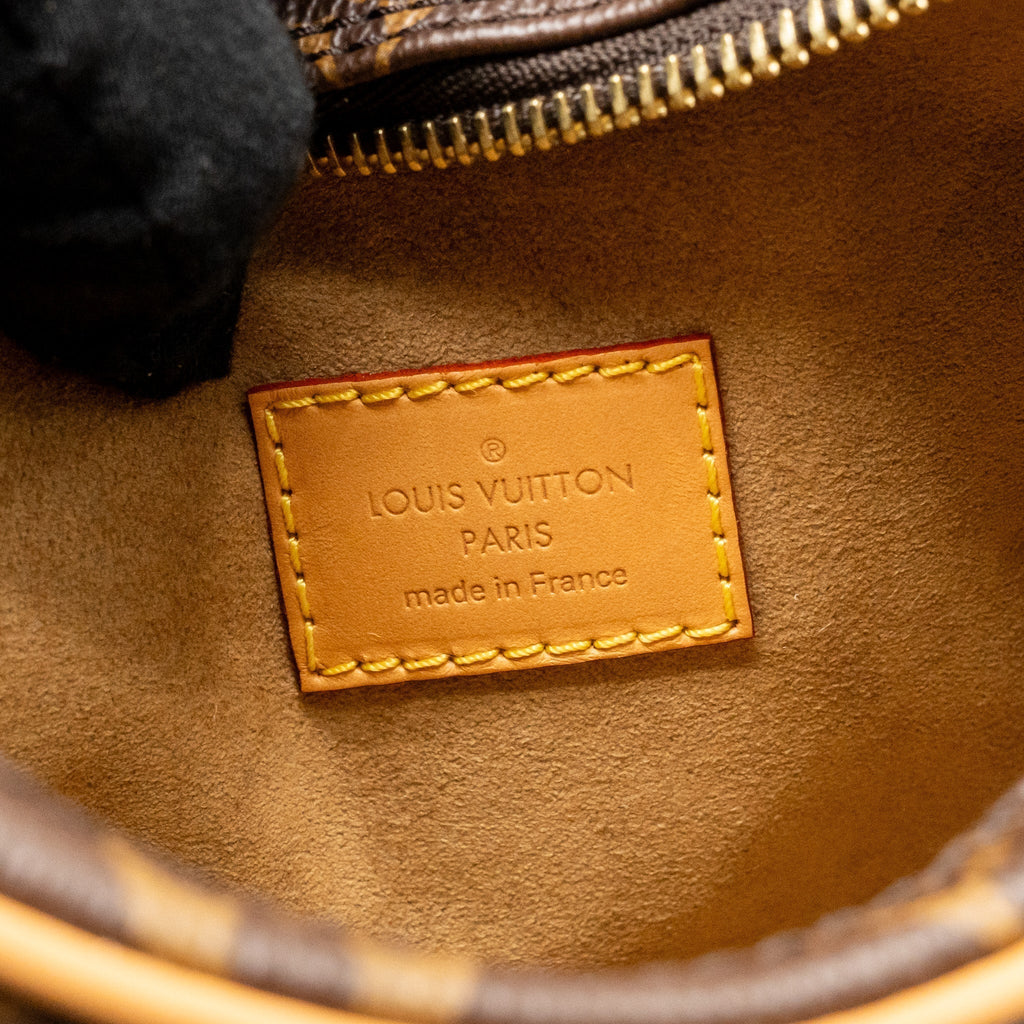 louis-vuitton-loop-bag-monogram-canvas-ghw-2