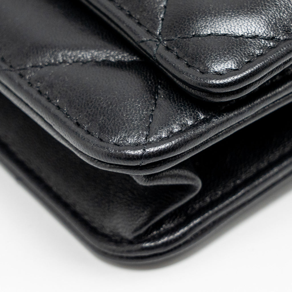 chanel-19-wallet-on-chain-lambskin-black-multicolour-hardware-1