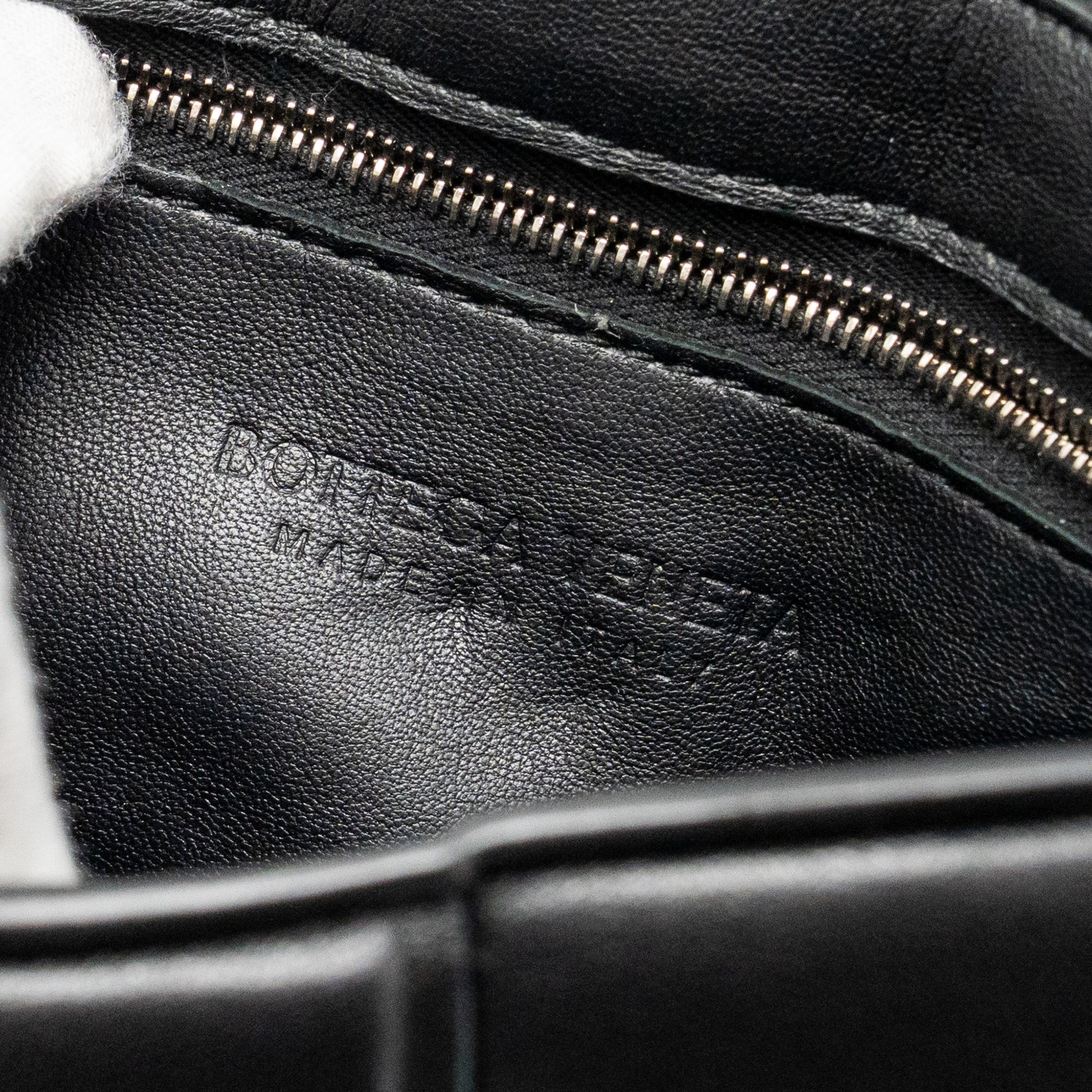 bottega-veneta-padded-cassette-lambskin-black-shw