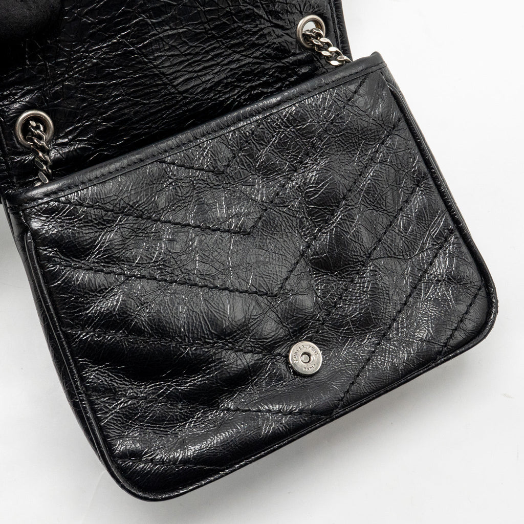 saint-laurent-ysl-niki-chain-wallet-crinkled-calfskin-black-shw