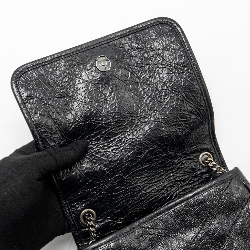saint-laurent-ysl-niki-chain-wallet-crinkled-calfskin-black-shw