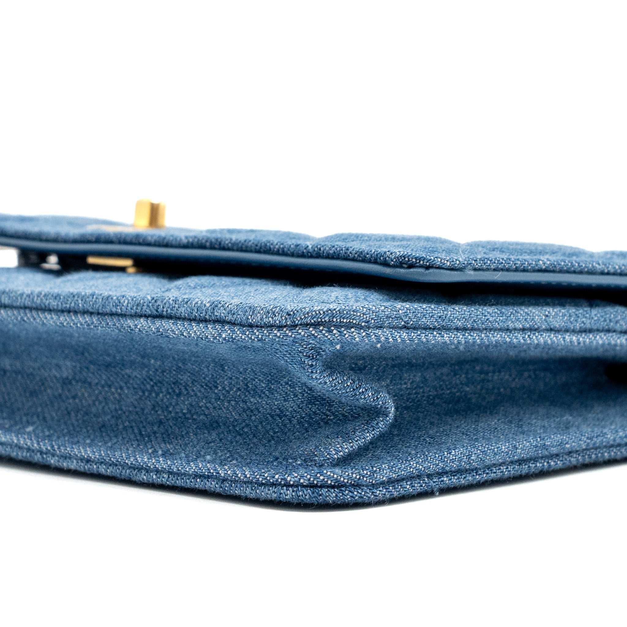 chanel-pearl-crush-wallet-on-chain-denim-blue-ghw-microchip