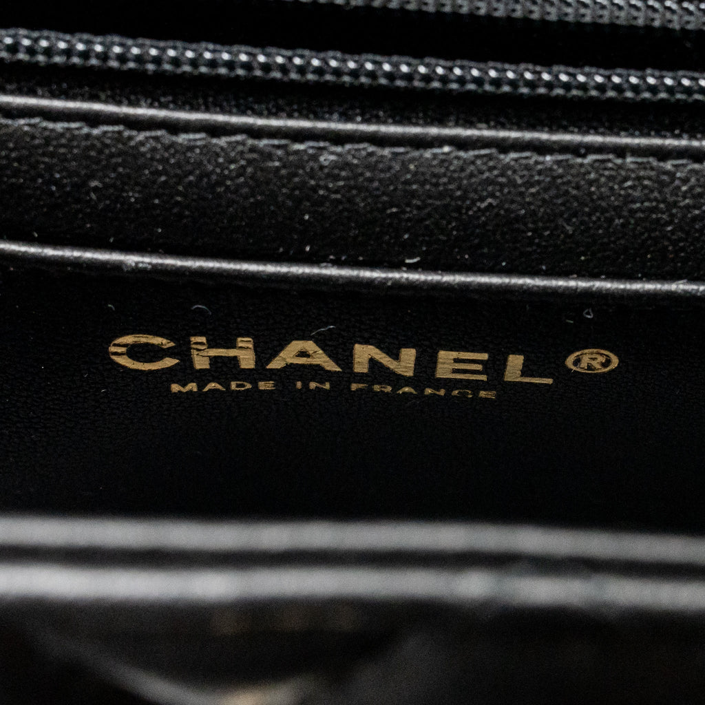 chanel-top-handle-mini-rectangular-flap-bag-lambskin-black-lghwmicrochip-4
