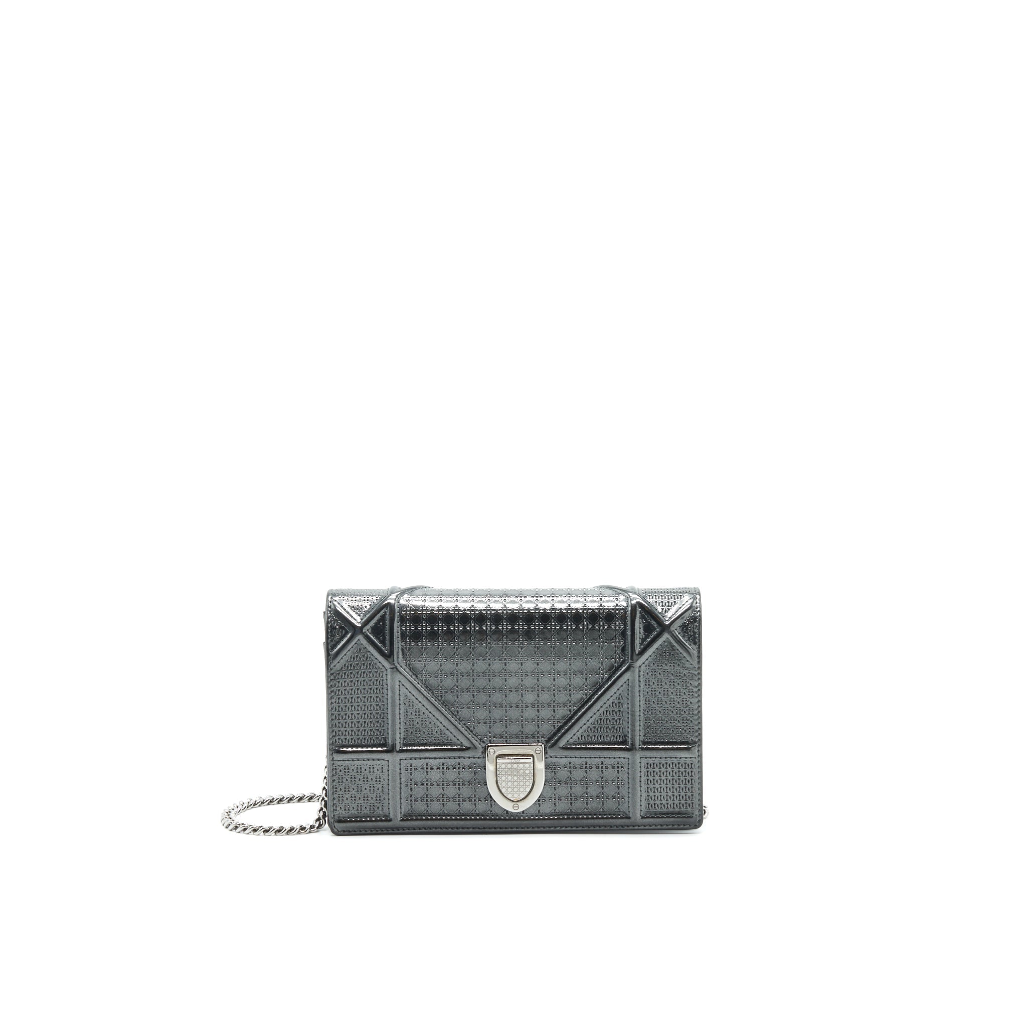 christian-dior-diorama-wallet-on-chain-metallic-metallic-black-shw