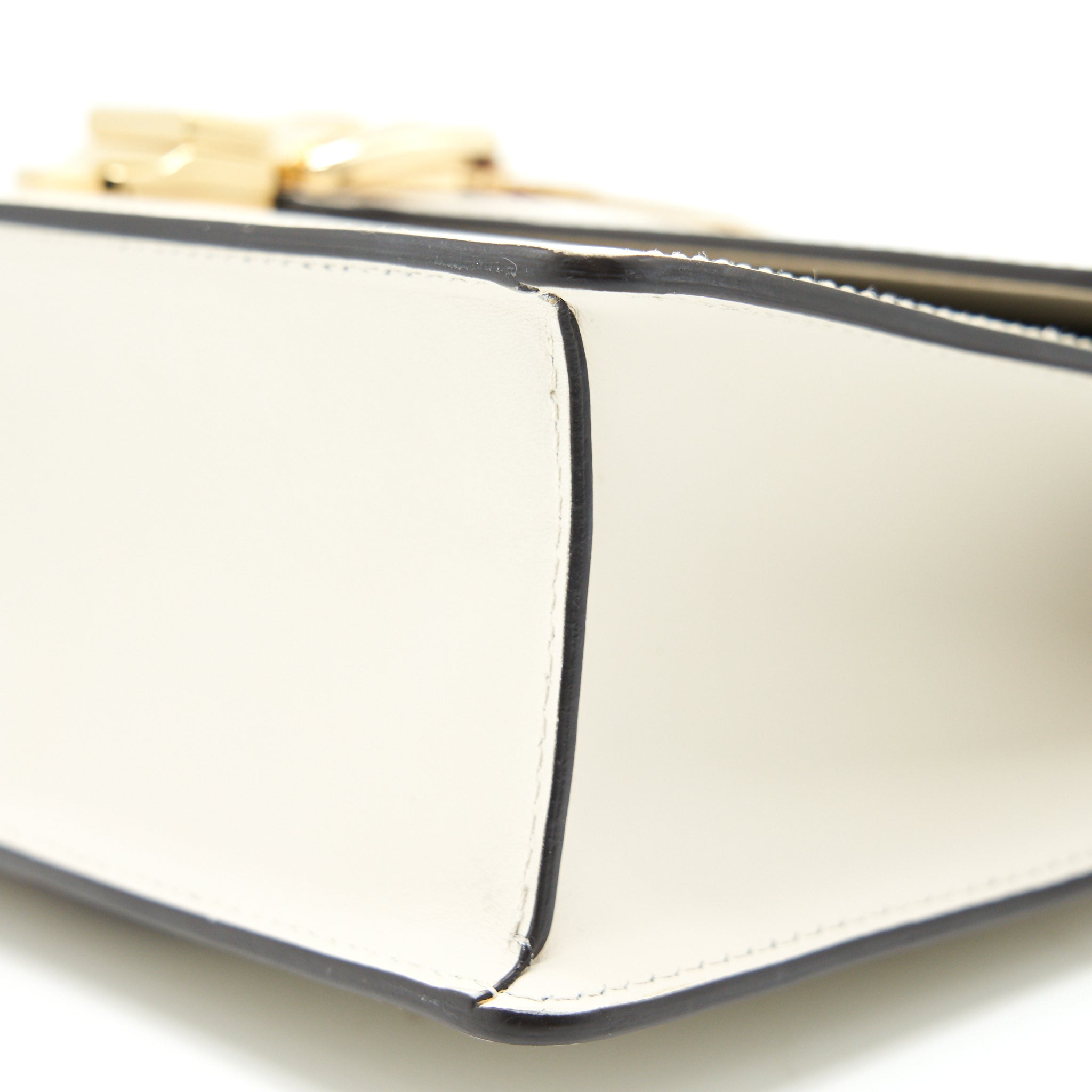 gucci-small-sylvie-bag-white