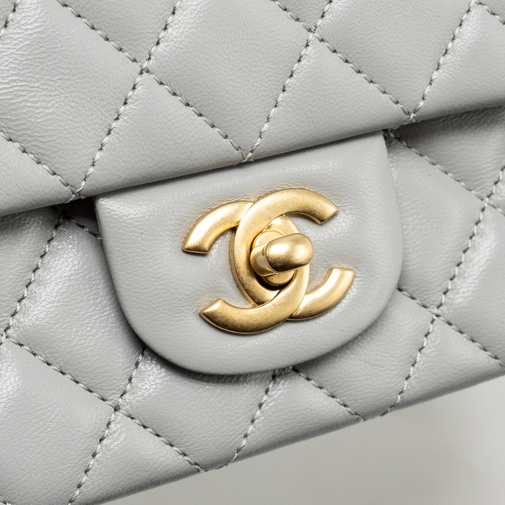 chanel-pearl-crush-mini-rectangular-flap-bag-lambskin-grey-ghw-microchip-copy
