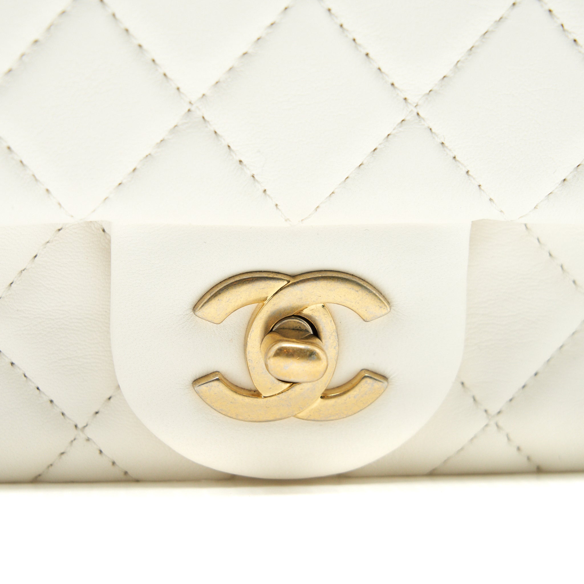 chanel-pearl-crush-mini-square-flap-bag-white-ghw