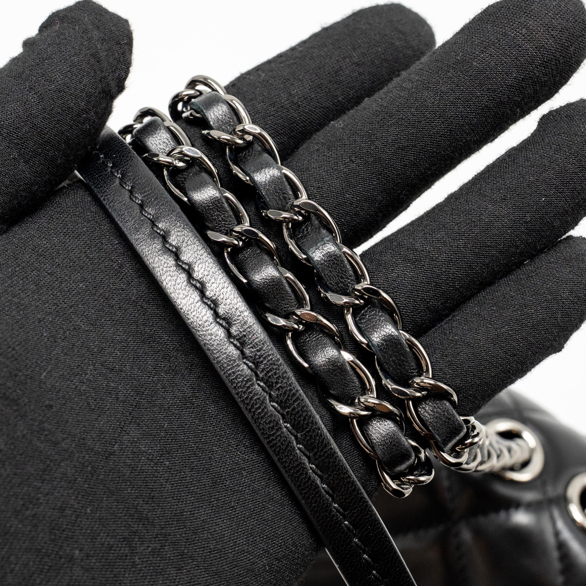 chanel-coco-loop-single-flap-bag-lambskin-black-shw-copy