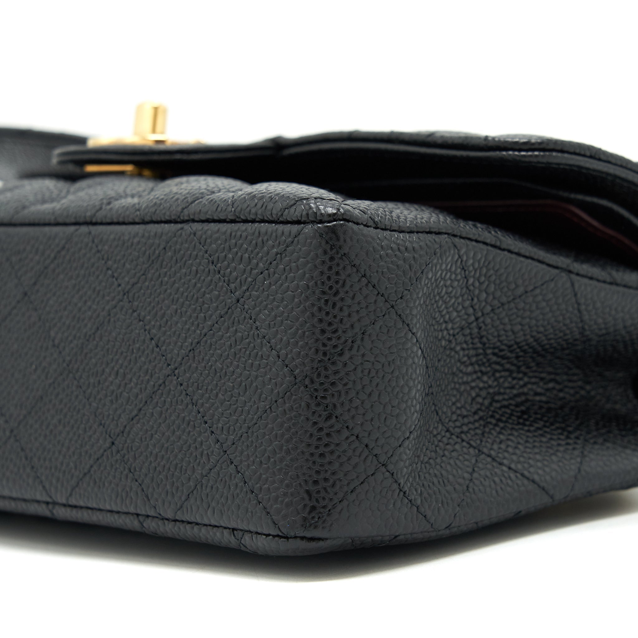 chanel-small-classic-double-flap-caviar-black-ghw