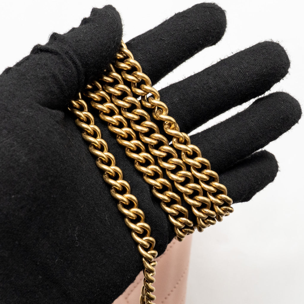 gucci-gg-marmont-wallet-on-chain-calfskin-pink-ghw