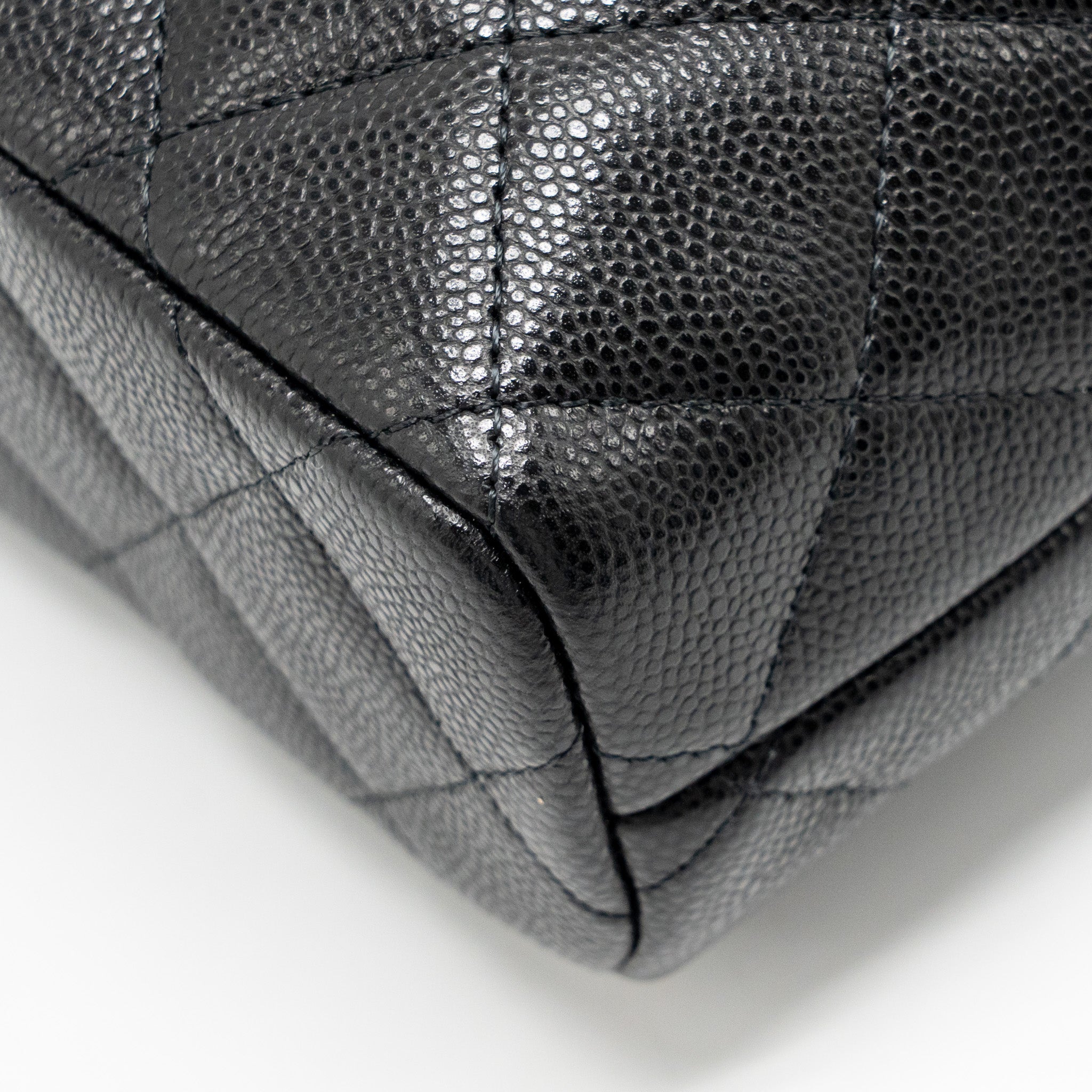 chanel-quilted-hobo-bag-with-chain-caviar-black-lghw-microchip