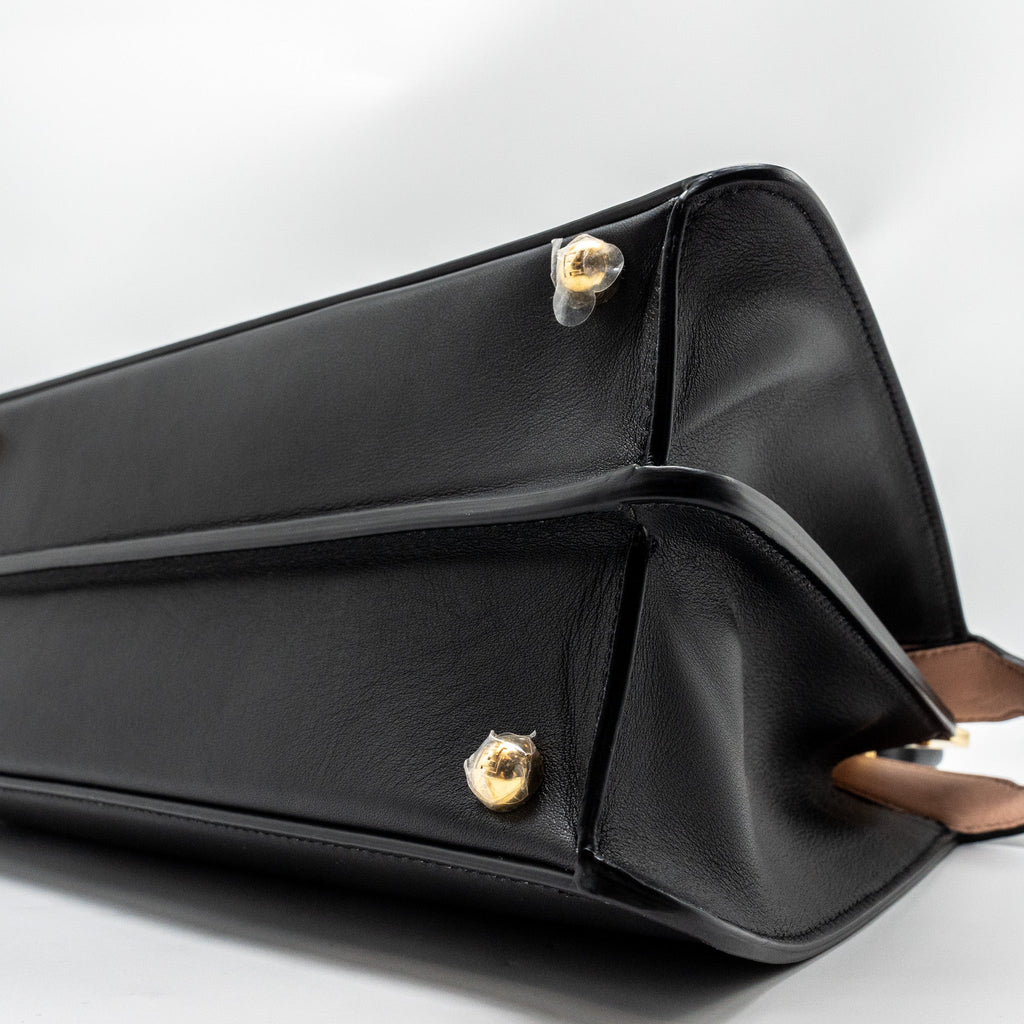 fendi-iseeu-medium-peekaboo-calfskin-black-light-pink-ghw