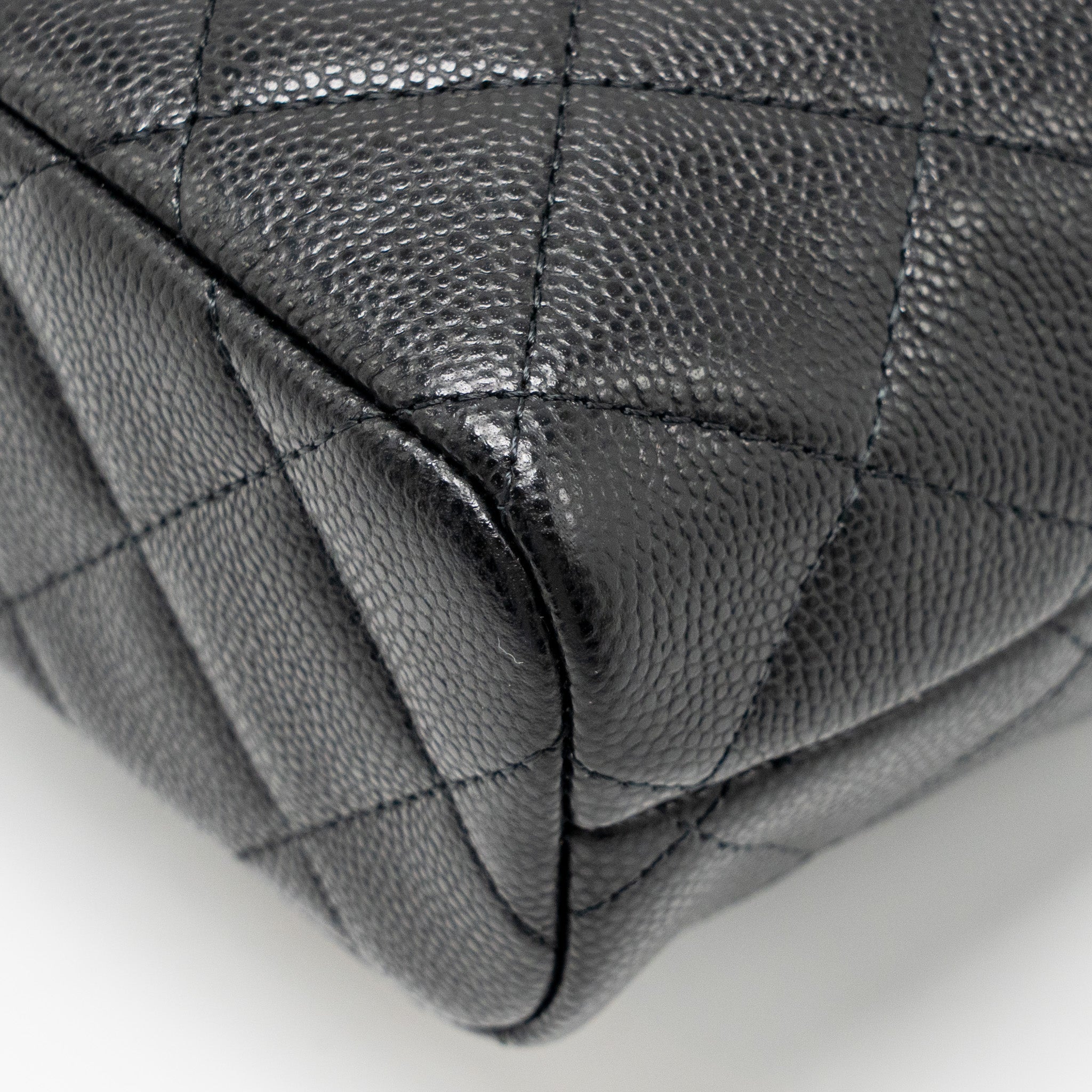 chanel-quilted-hobo-bag-with-chain-caviar-black-lghw-microchip
