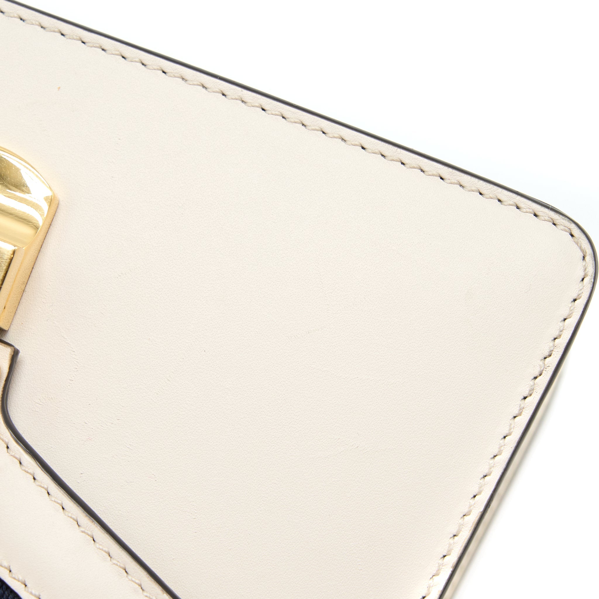 gucci-mini-top-handle-sylvie-bag-calfskin-white-ghw