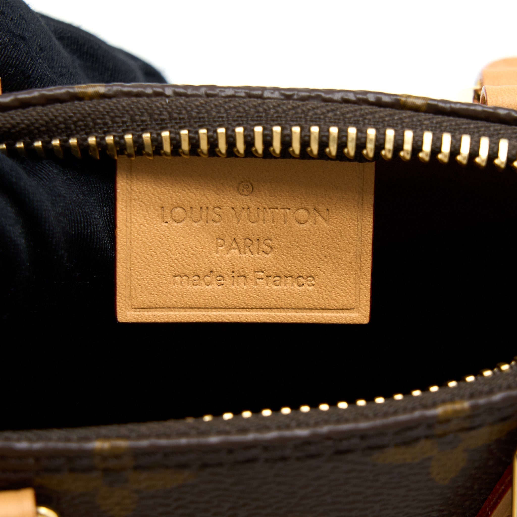 louis-vuitton-nano-speedy-monogram-canvas-ghw-new-version-2