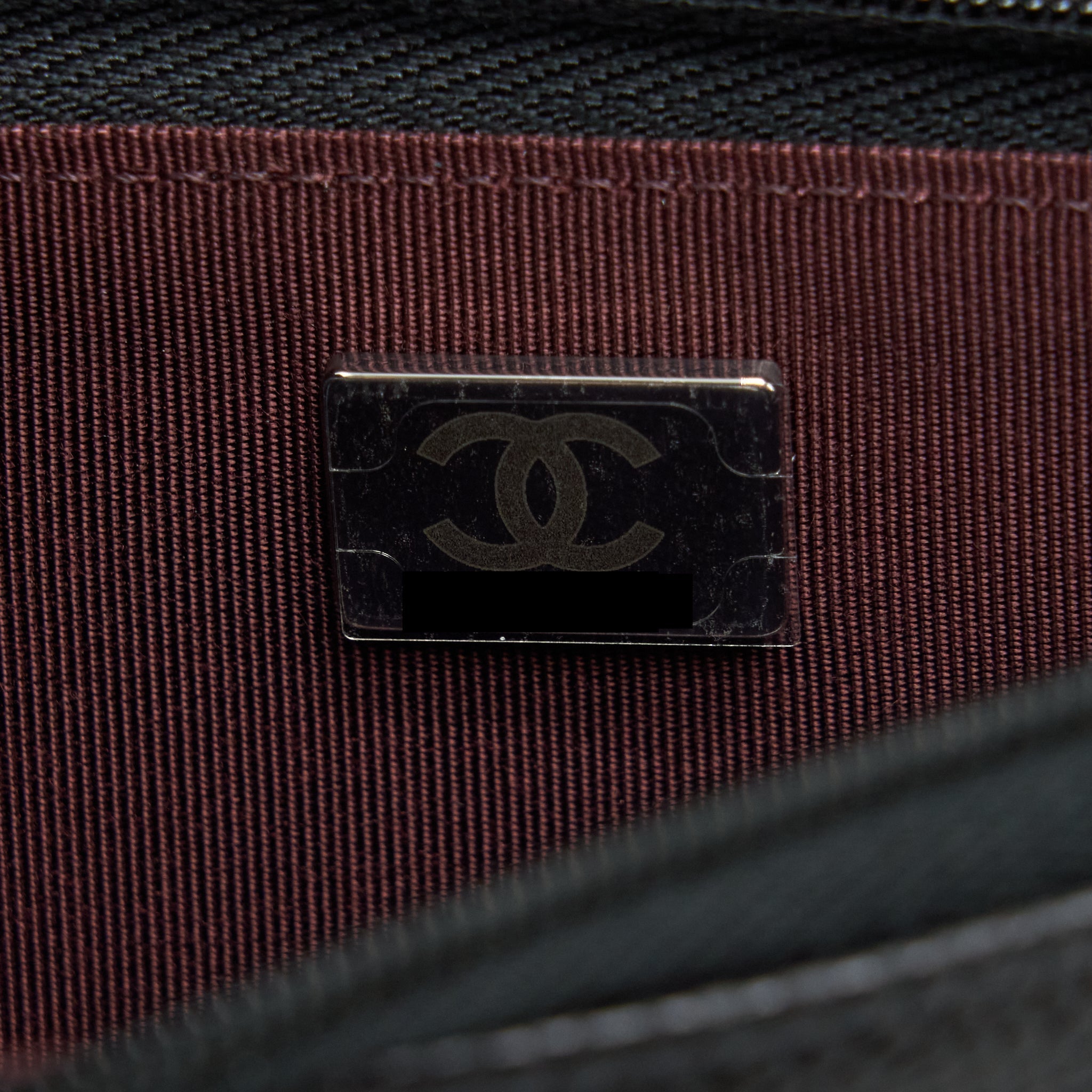 chanel-classic-wallet-on-chain-caviar-black-shw-microchip