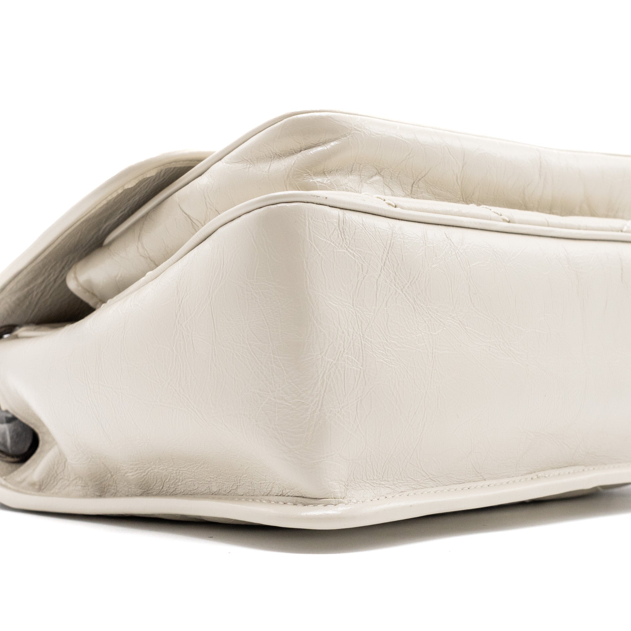 saint-laurent-medium-niki-calfskin-blanc-shw