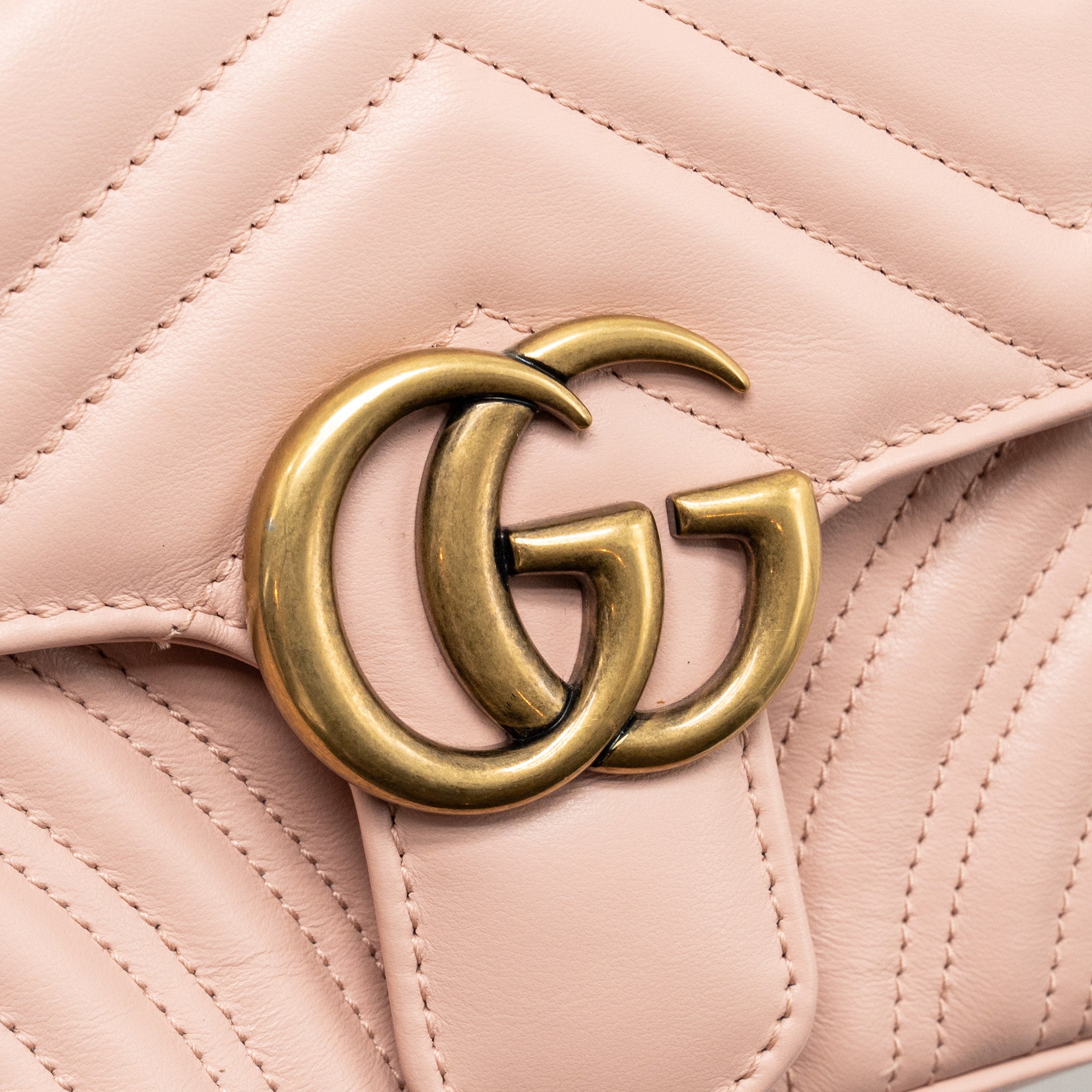gucci-small-gg-marmont-shoulder-bag-calfskin-pink-ghw