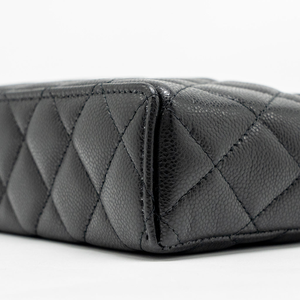 chanel-25p-cc-top-handle-vanity-with-chain-caviar-black-lghwmicrochip-copy-1