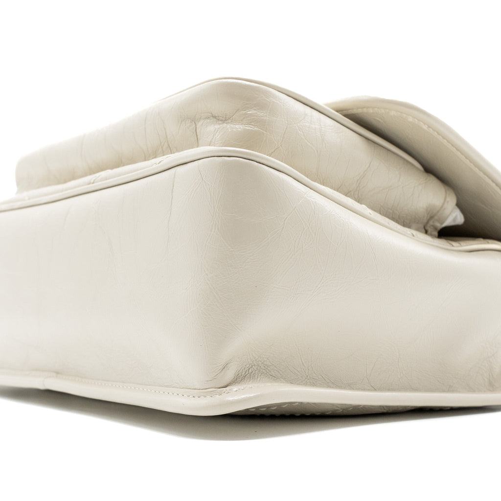 saint-laurent-medium-niki-calfskin-blanc-shw