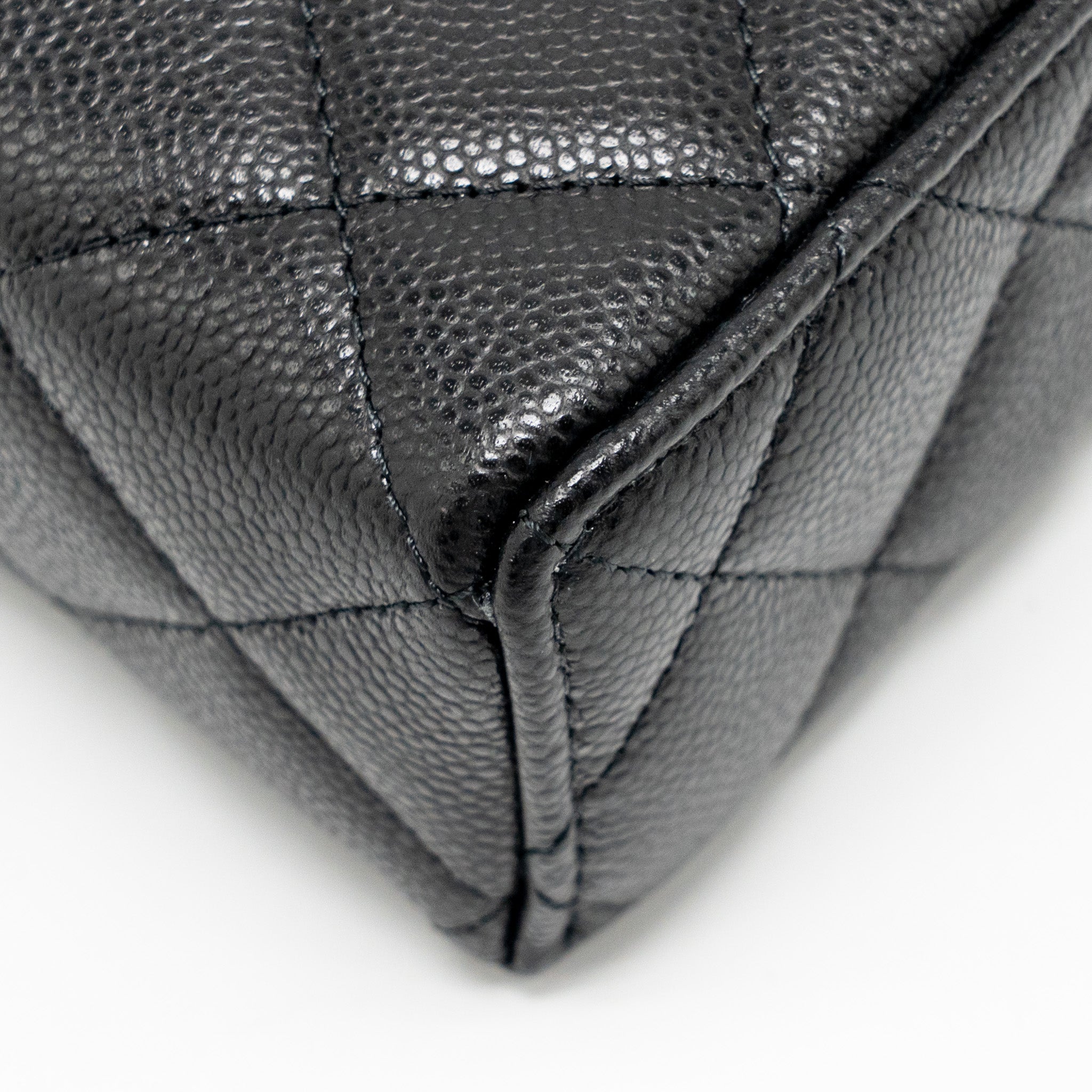 chanel-25p-cc-top-handle-vanity-with-chain-caviar-black-lghwmicrochip-copy-1