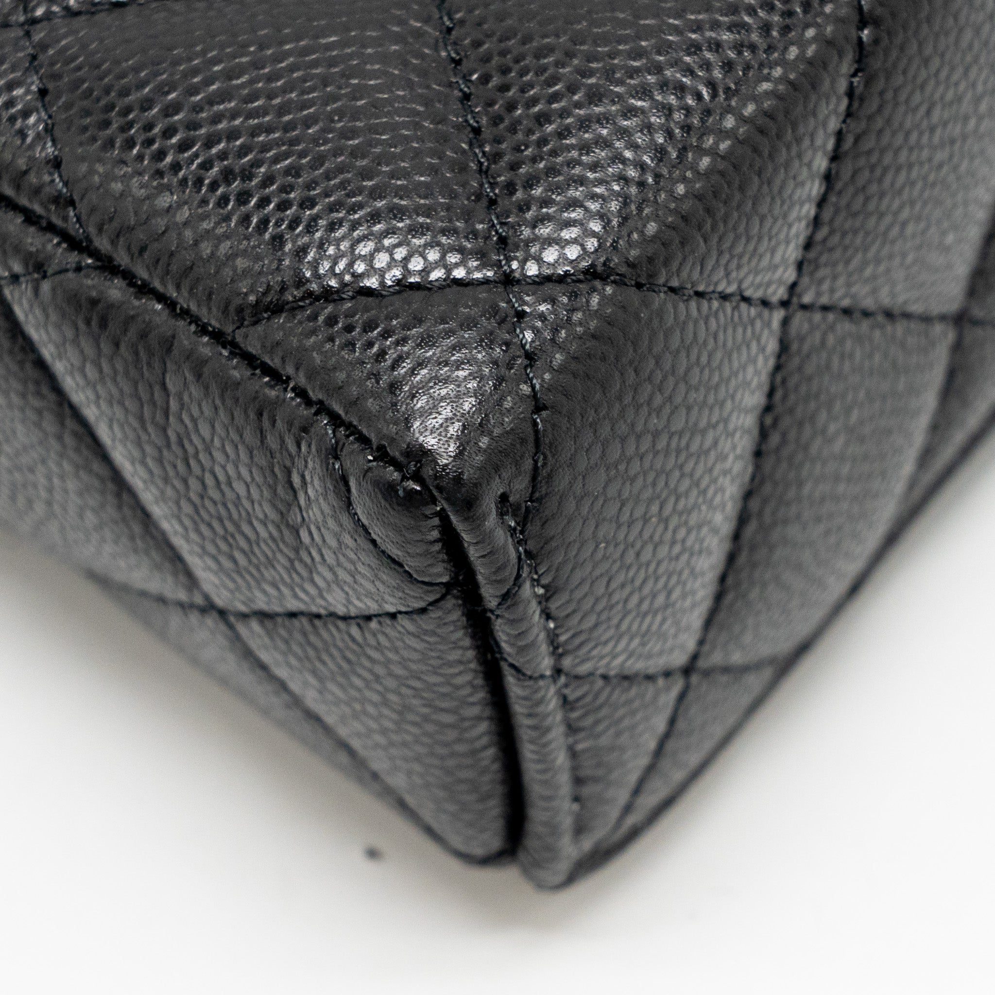 chanel-25p-cc-top-handle-vanity-with-chain-caviar-black-lghwmicrochip-copy-1