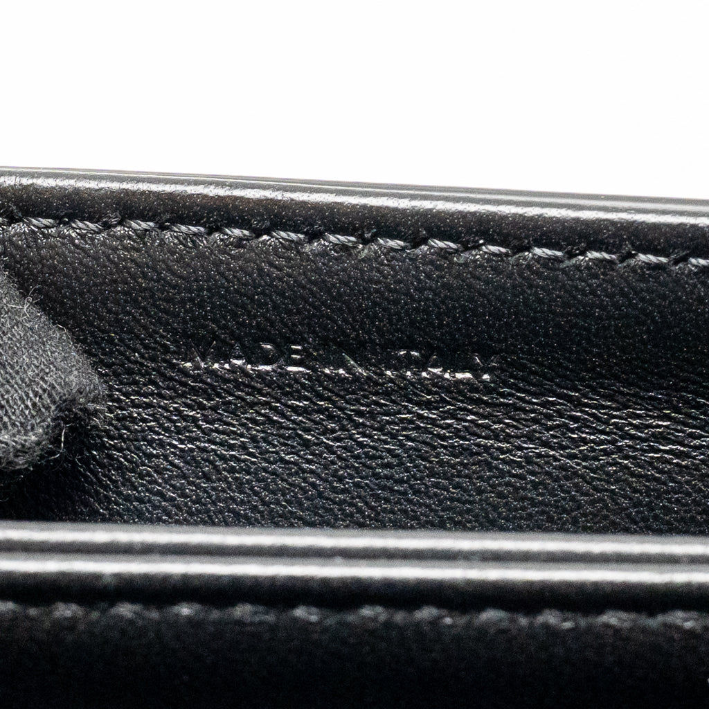 celine-teen-triomphe-bag-triomphe-canvas-calfskin-black-white-ghw