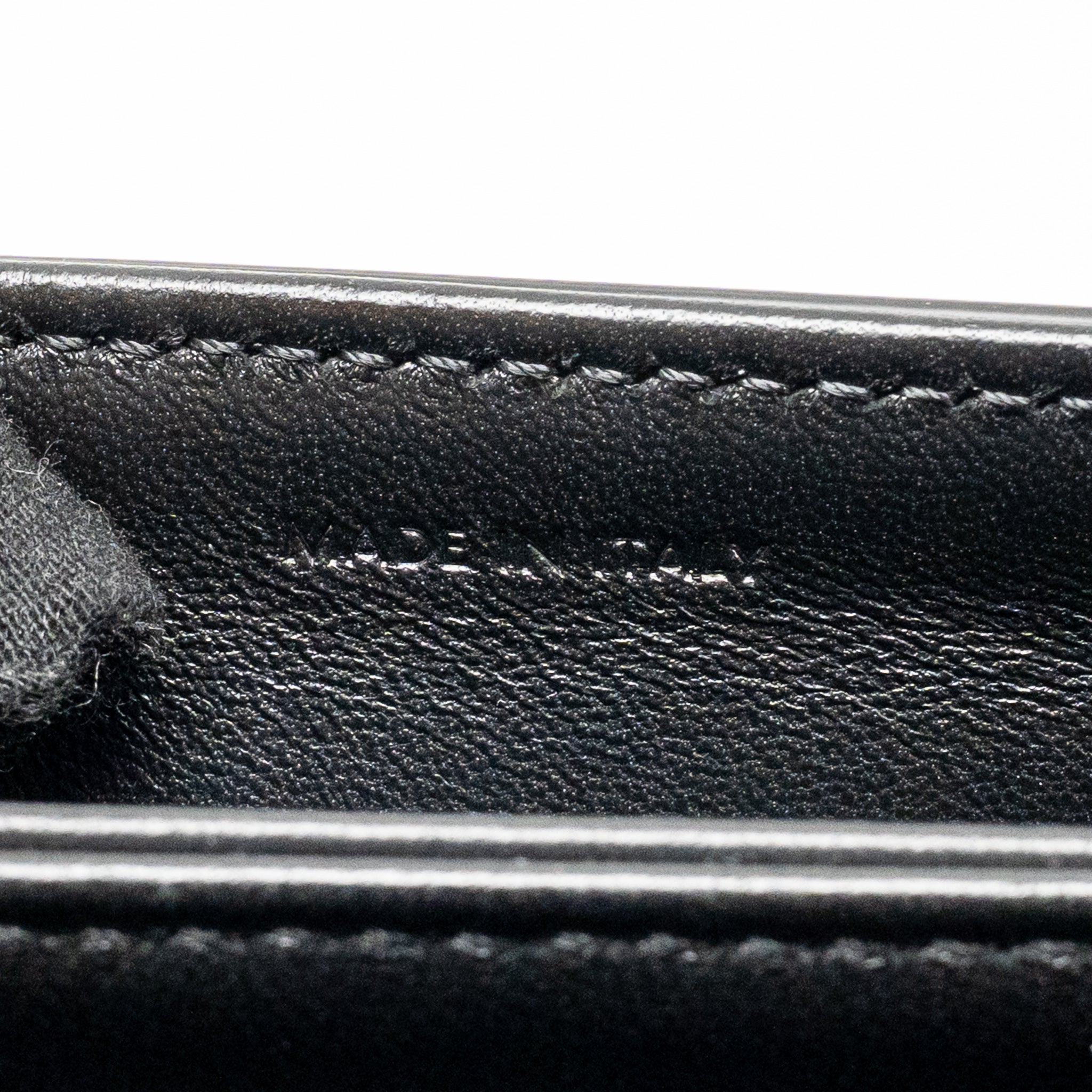 celine-teen-triomphe-bag-triomphe-canvas-calfskin-black-white-ghw