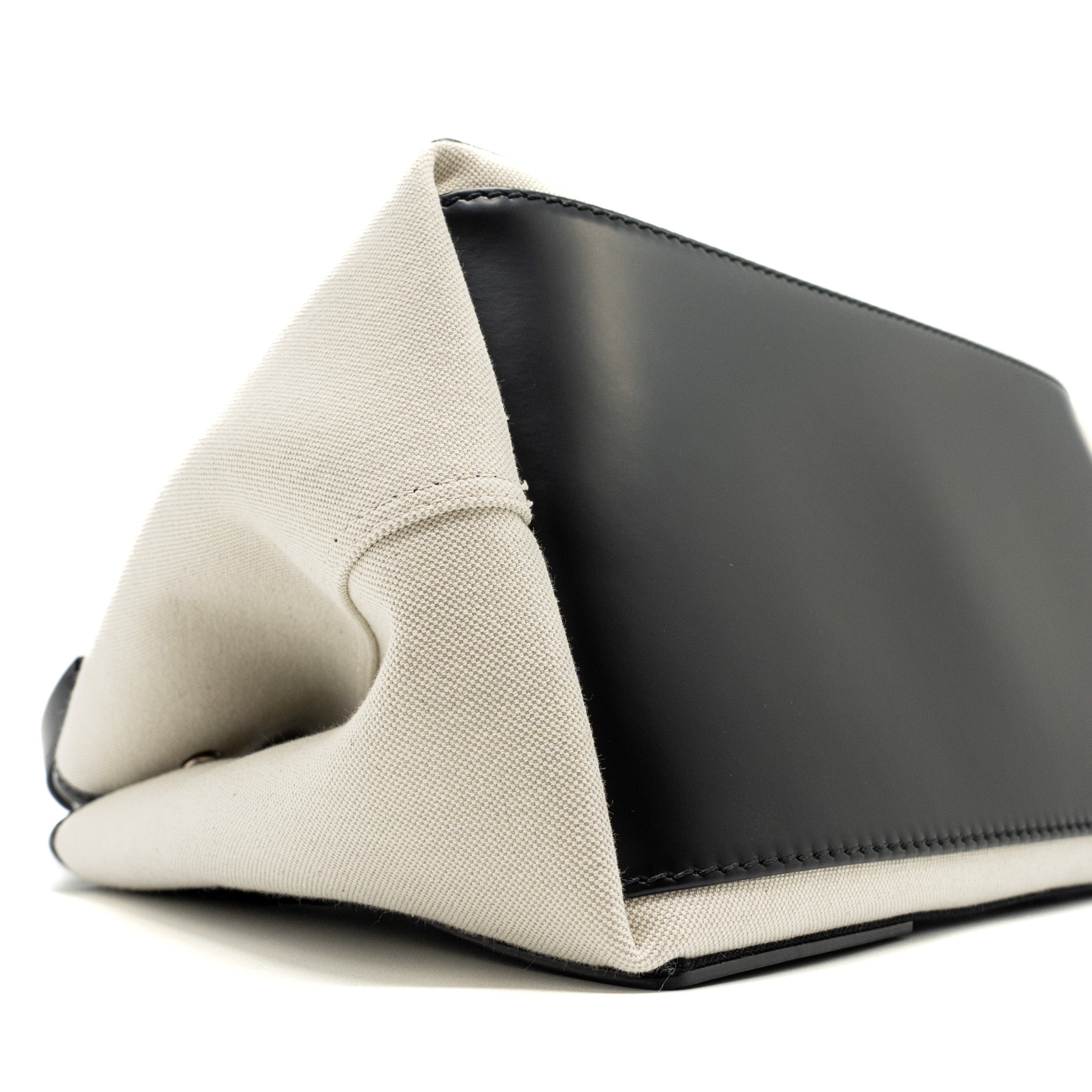 balenciaga-cabas-tote-bag-canvas-calfskin-beige-black-shw