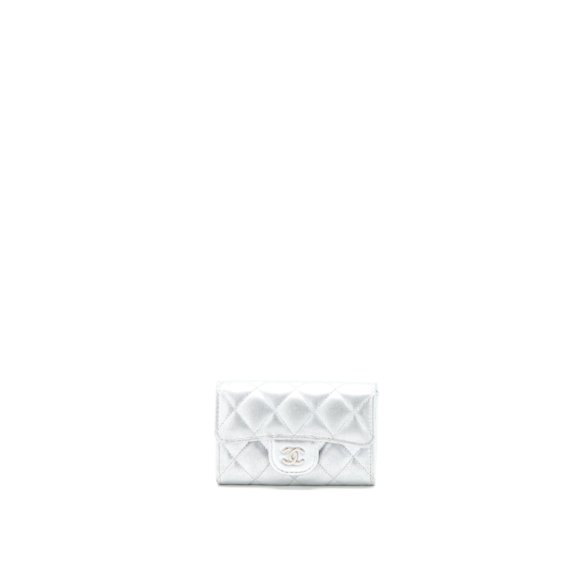 chanel-quilted-classic-flap-card-holder-lambskin-silver-shw