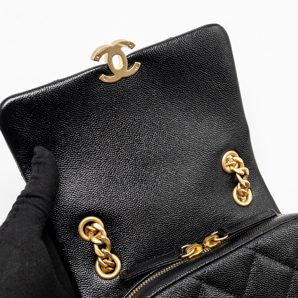chanel-quilted-flap-backpack-caviar-black-ghw-microchip-1