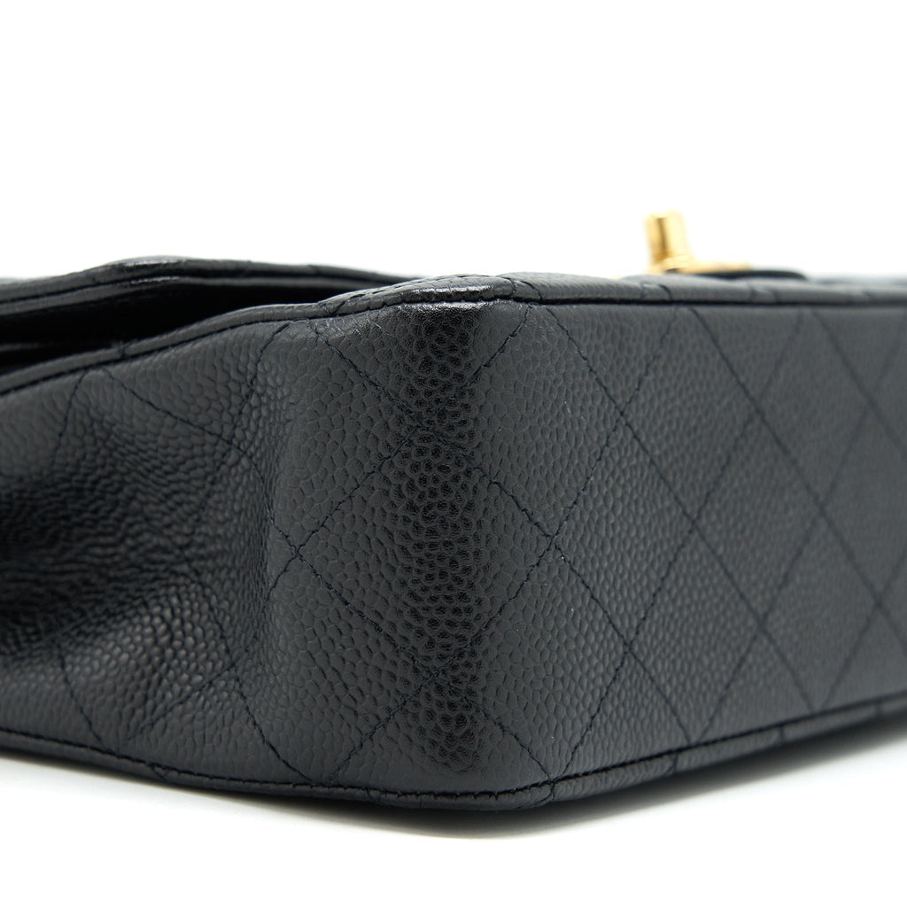 chanel-medium-classic-double-flap-bag-caviar-black-ghw-1