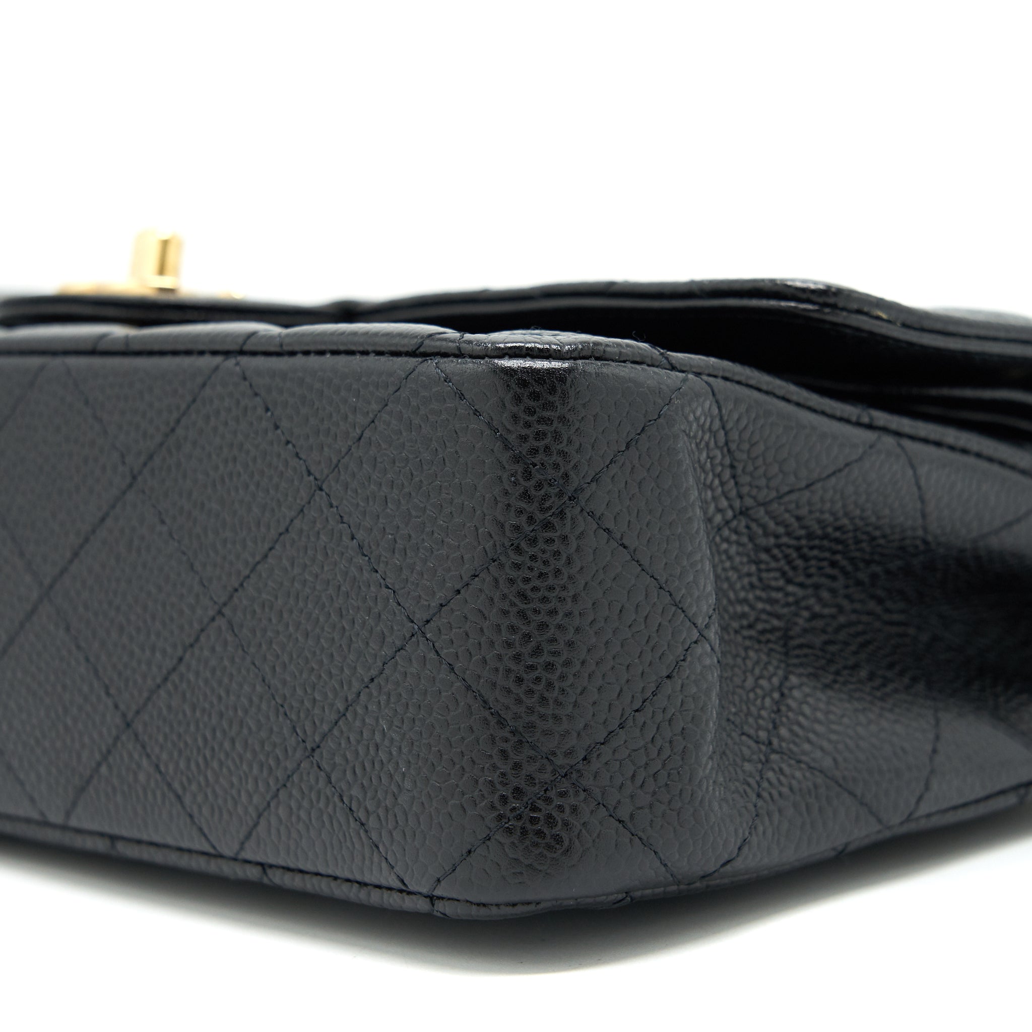 chanel-medium-classic-double-flap-bag-caviar-black-ghw-1