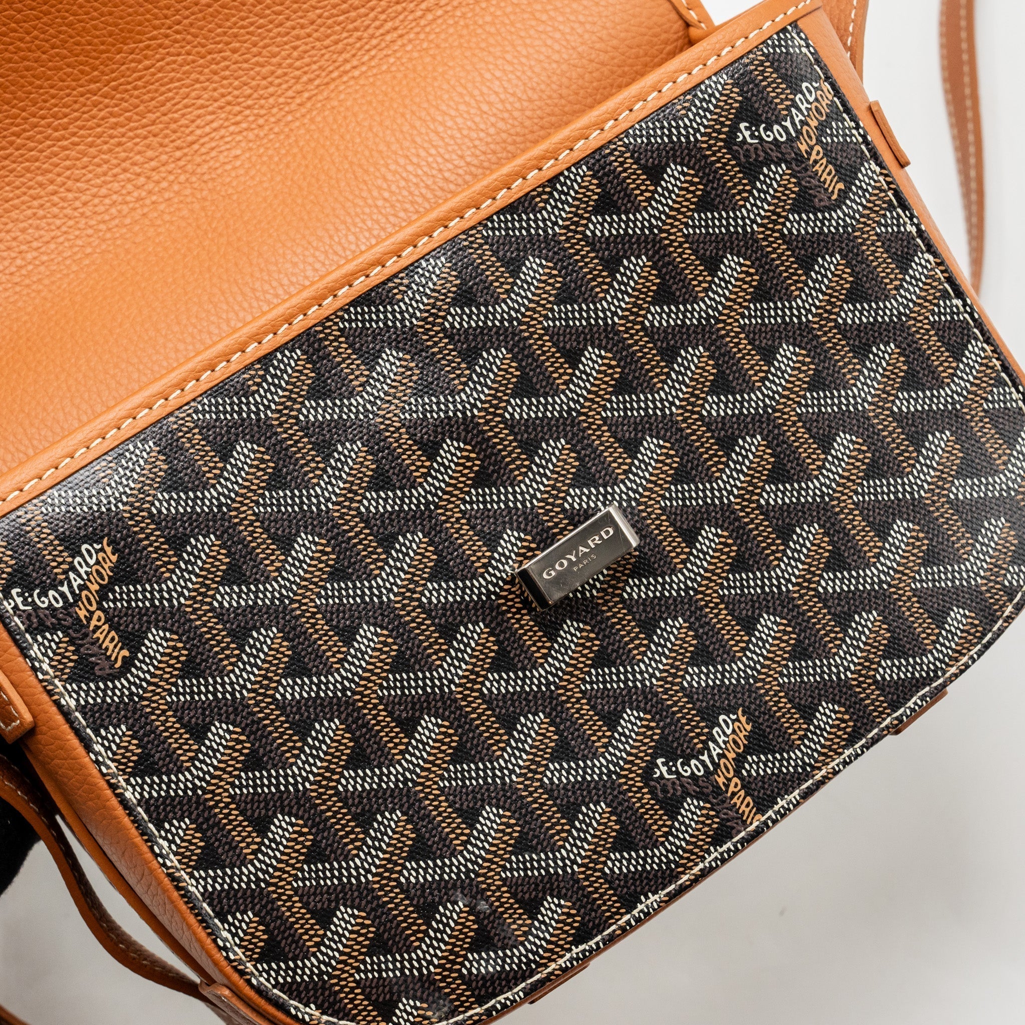 goyard-belvedere-pm-messenger-bag-goyardline-canvas-calfskin-tan-shw
