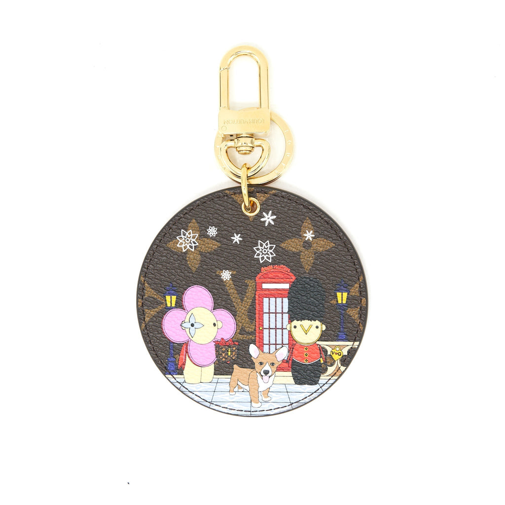 louis-vuitton-illustre-london-xmas-bag-charm-and-key-holder