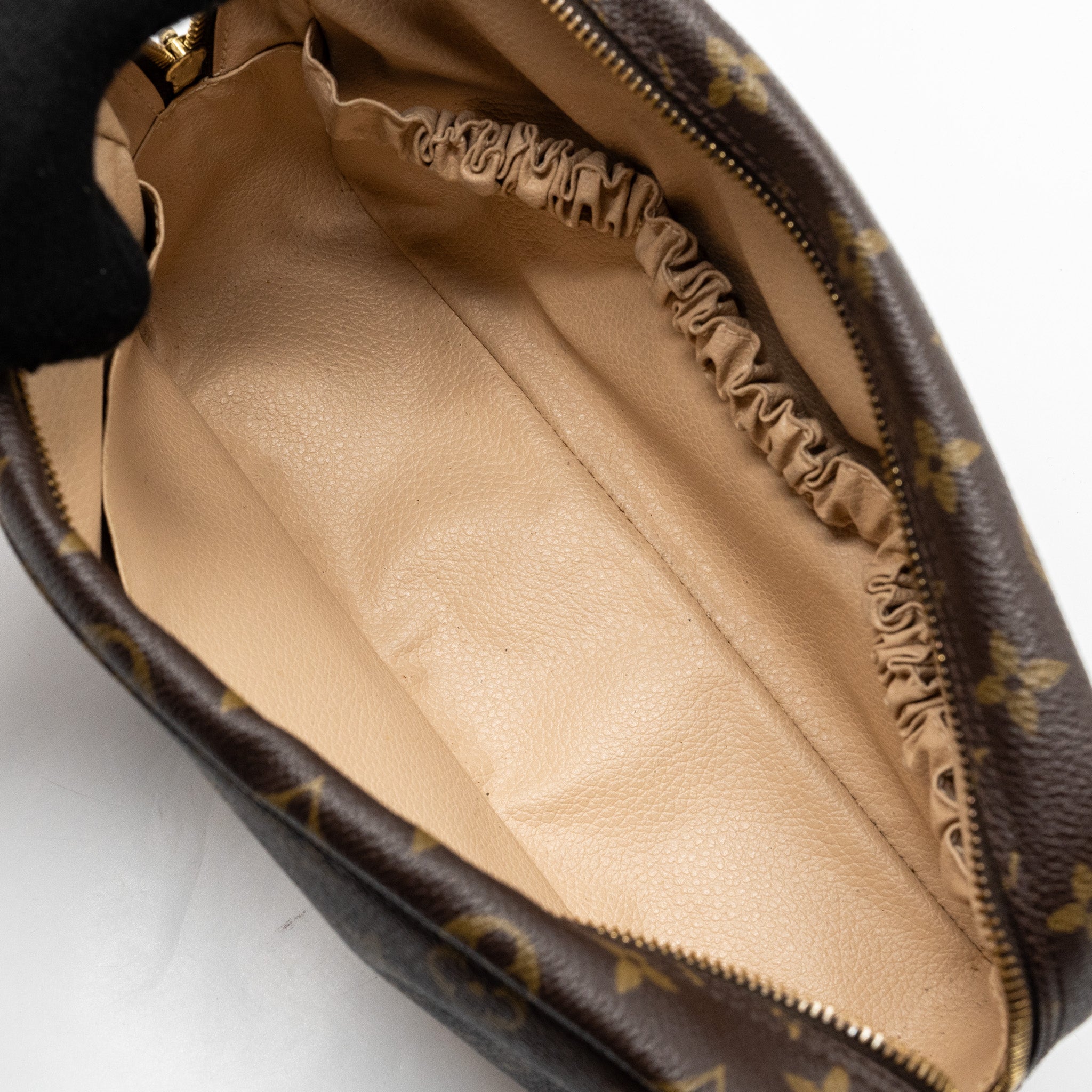 louis-vuitton-vintage-trousse-toilette-28-cosmetic-bag-monogram-canvas-ghw