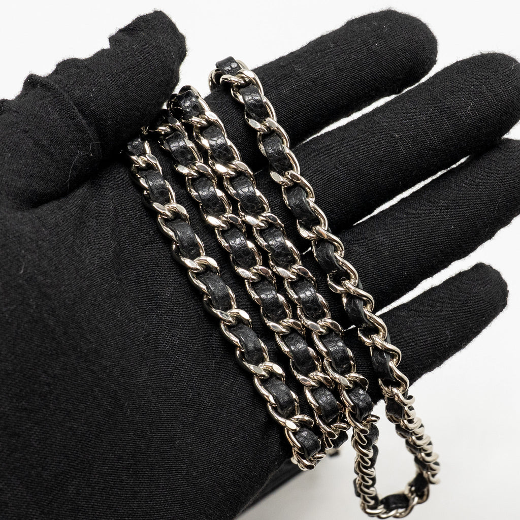 chanel-quilted-diamond-cc-logo-wallet-on-chain-caviar-black-shw