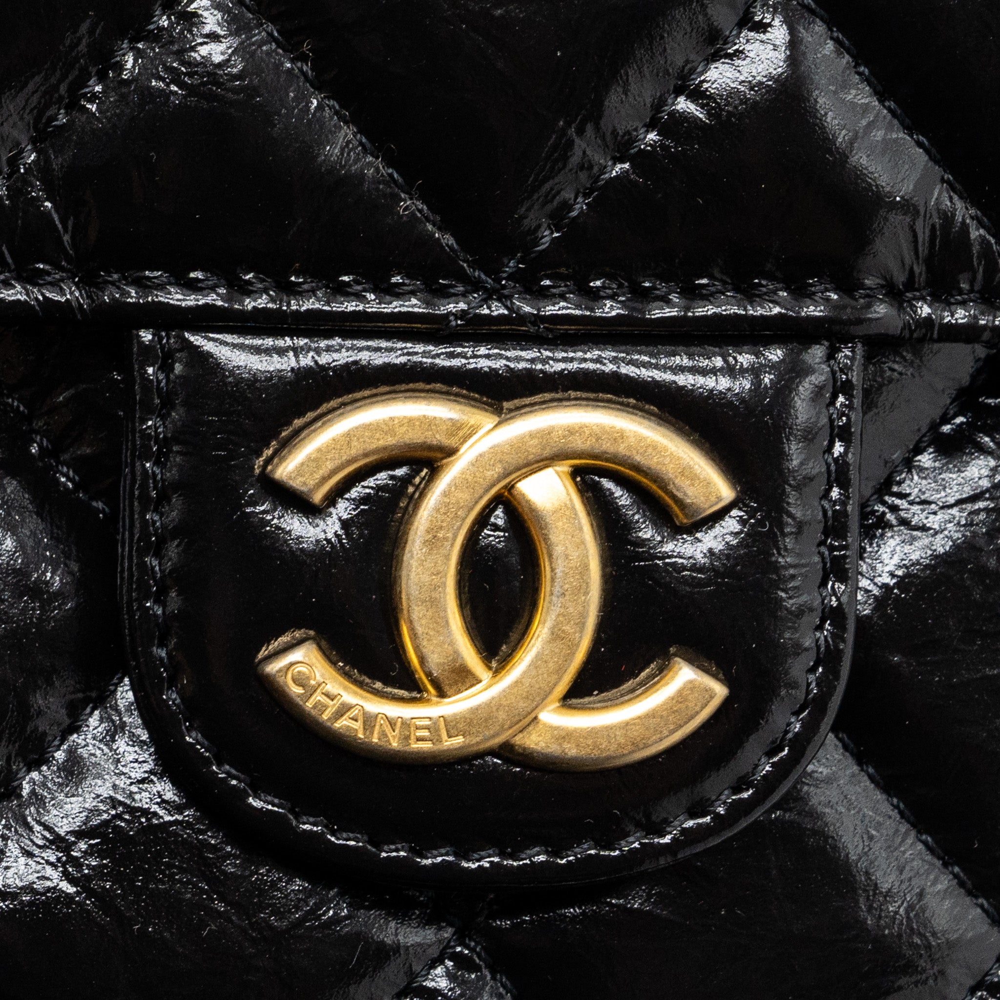 chanel-23c-small-hobo-bag-patent-black-ghw-microchip