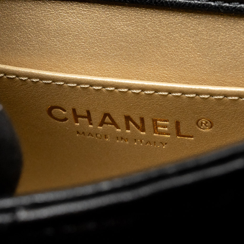 chanel-24s-pearl-adjustable-chain-mini-flap-bag-lambskin-black-ghwmicrochip