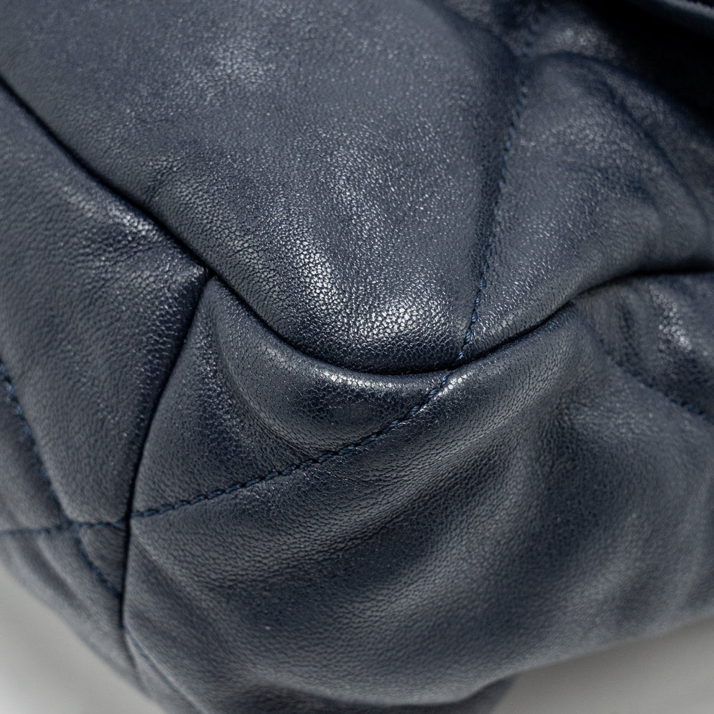 chanel-large-19-bag-lambskin-navy-multicoloured-hardware