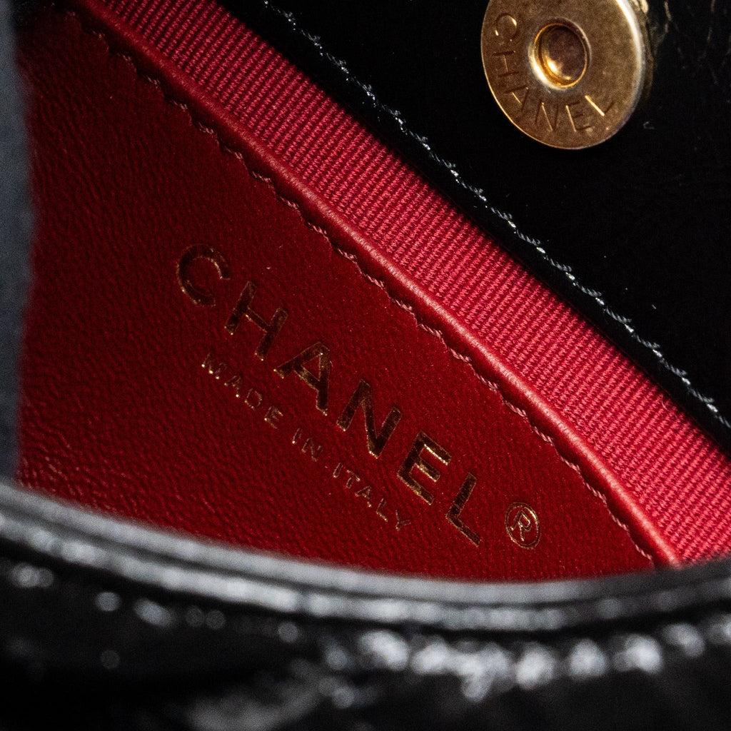 chanel-23c-small-hobo-bag-patent-black-ghw-microchip